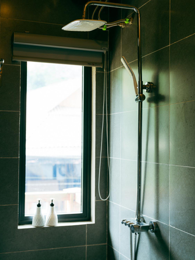 Bathroom 1, Sapa Riverside Homestay, Sa Pa