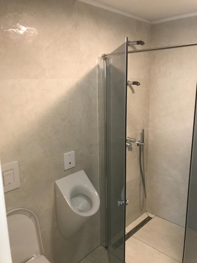 Bathroom 4, Portoroz Apartments, Piran