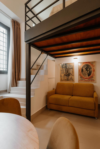 Others 2, Restart Accommodations Colle Oppio e Paganini, Rome