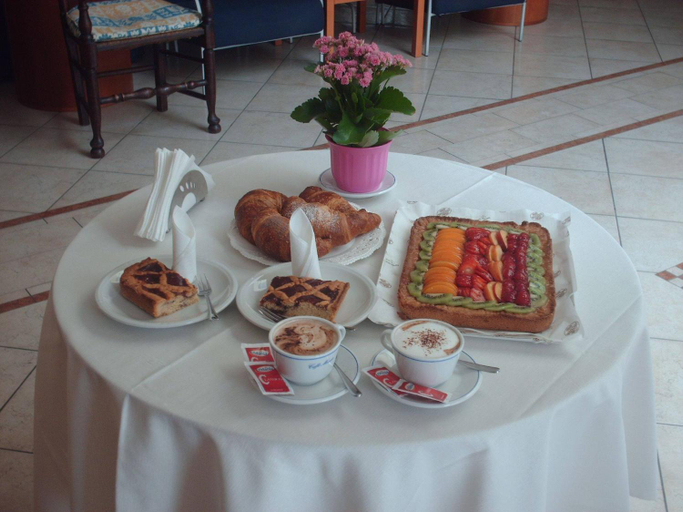 Food & Drinks, Residence Le Saline, Savona