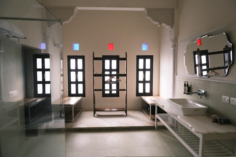 Bathroom 4, Vivaana Museum Hotel, Jhunjhunun