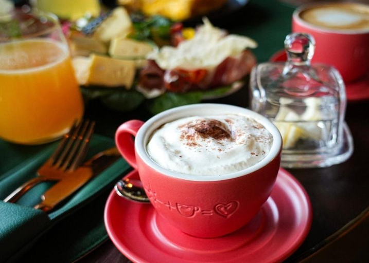 Food & Drinks 2, Vila Diana - Poiana Brasov with breakfast optional at hotel Simona Halep, Brasov