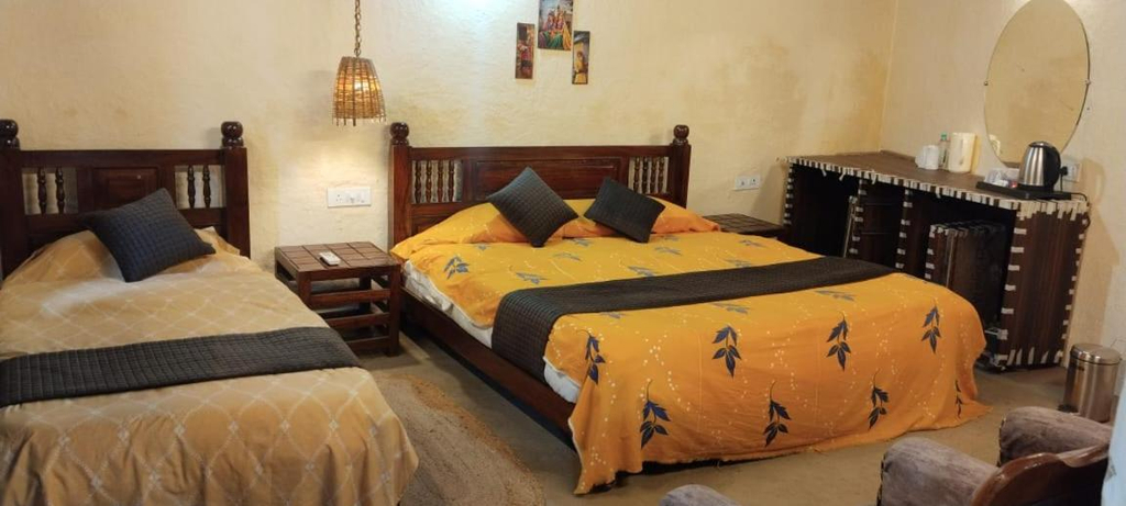 Others 4, Madai Resort, Dhar