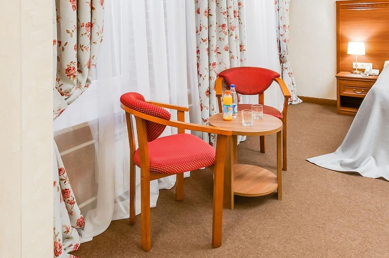 Others 5, Rotas Hotel, Sankt-Peterburg gorsovet