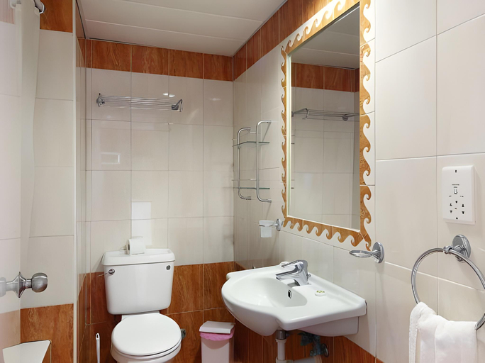 Bathroom 4, Panareti Coral Bay Resort