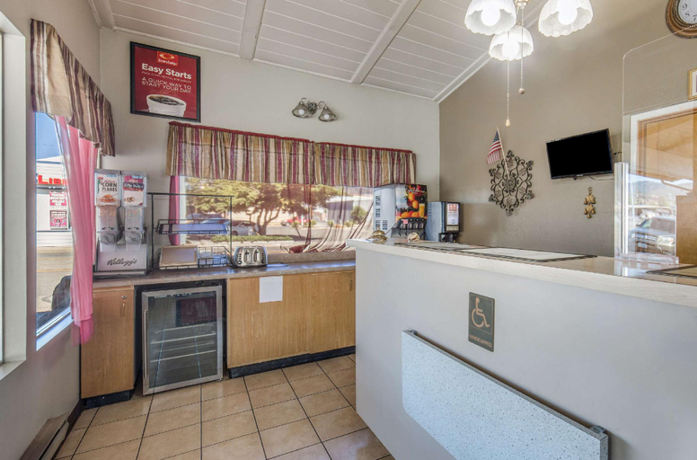 Food & Drinks, Econo Lodge Inn & Suites Yreka, Siskiyou