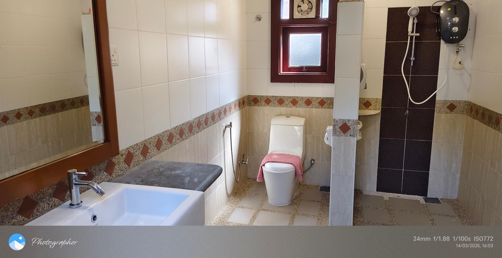 Bathroom, Tanjung Inn, Kuantan