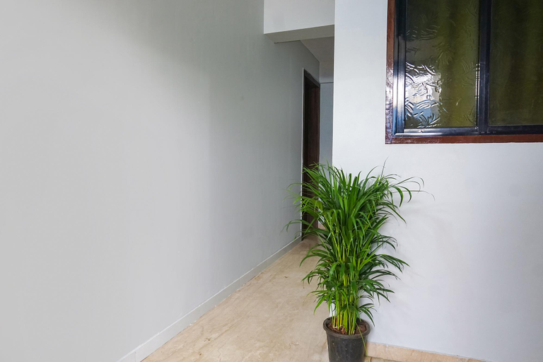 Public Area 2, FabHotel Baner Executive - Balewadi high street, Pune