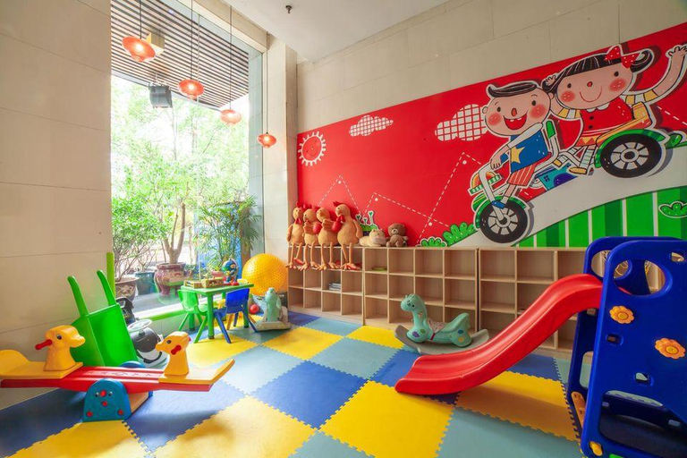 Family & Kids, Tang's Hotel, Changde