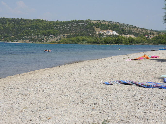 Others 4, Apartment by the Beach in Dalmatia, Bilice