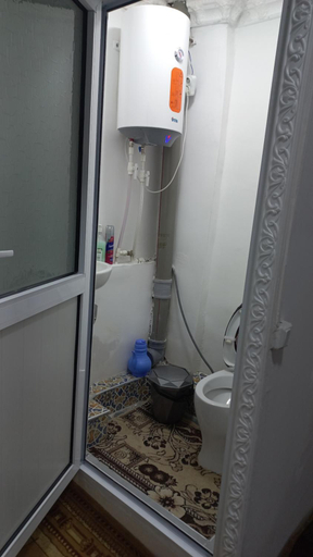 Bathroom 2, Raxat Inn, Samarkand