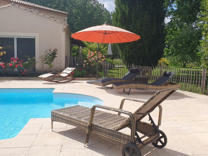 Sport & Beauty 5, Suite climatisee avec entree privative Les deux glycines, Lot-et-Garonne