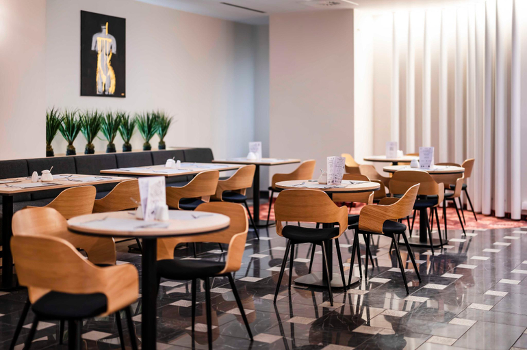 Food & Drinks 3, Hotel H12****, Kraków City