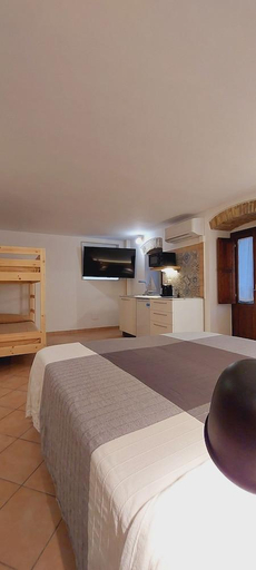 Bedroom 2, La Suite, Messina