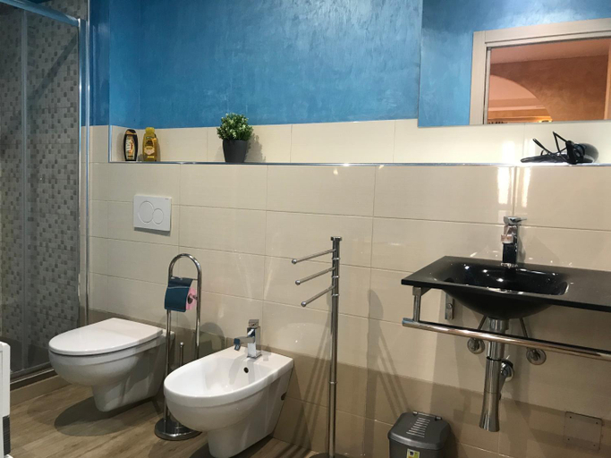 Bathroom 3, B&B La fontana nelle Langhe, Cuneo
