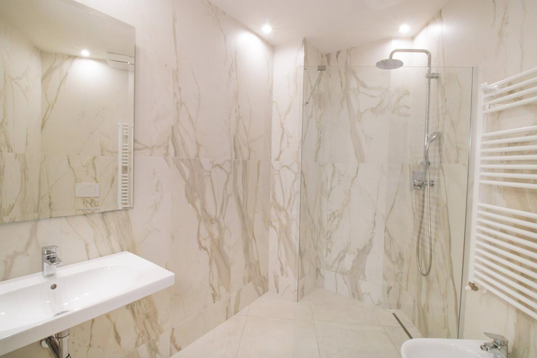 Bathroom 2, Hotel Residence Imperial, Rimini