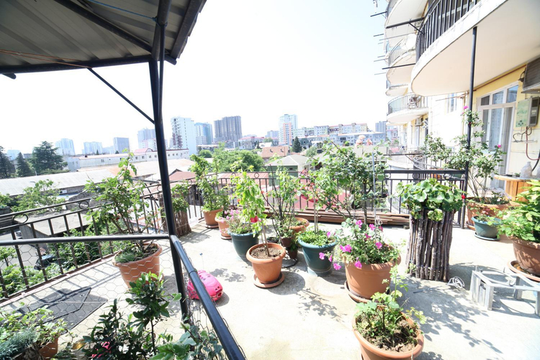Others 4, Apartment on Lermontova, Batumi