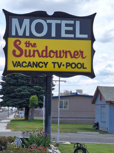 Others 4, Sundowner Motel, Grant
