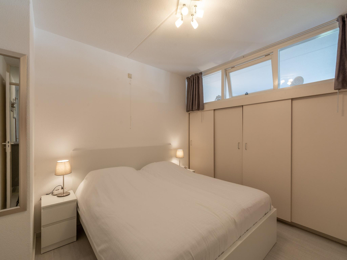 Bedroom 2, Apartment in Dutch Coast with Beach Access, Den Helder