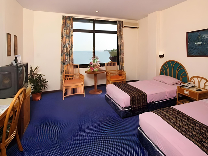 2, Losari Beach Inn, Makassar