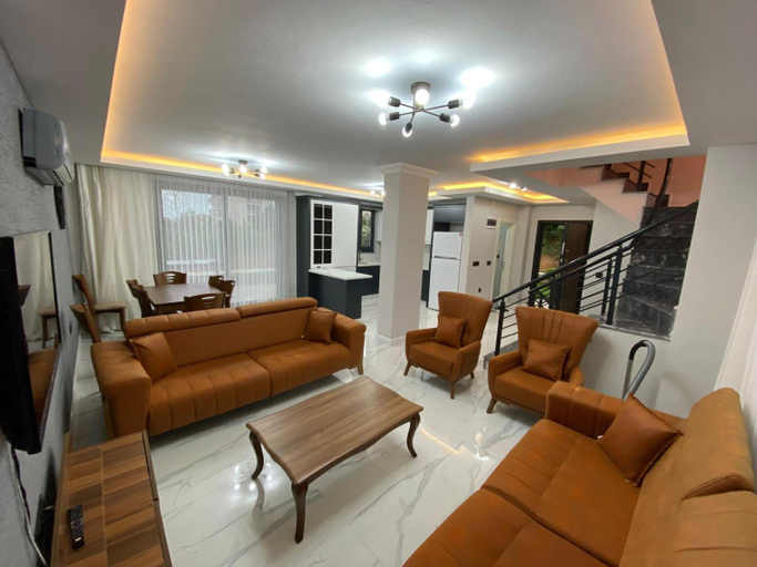 Others 3, VILLA DENIZ , KiRAZ, Merkez