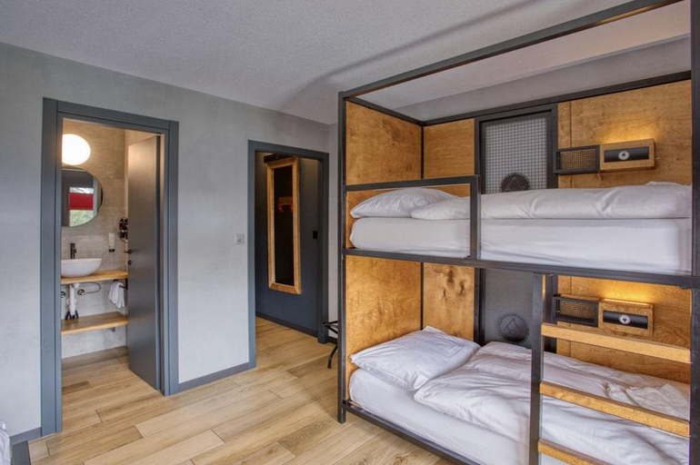 Bedroom 3, Alaia Lodge, Sierre