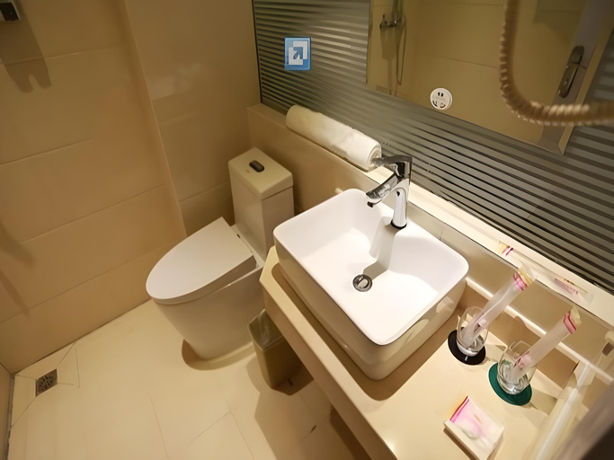 Bathroom, Kunlun Leju Business Hotel Jiaozuo Wenxian, Jiaozuo
