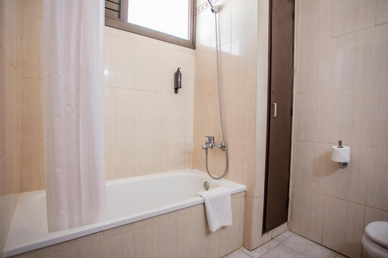 Bathroom 5, Apartamentos Caribe, Santa Cruz de Tenerife