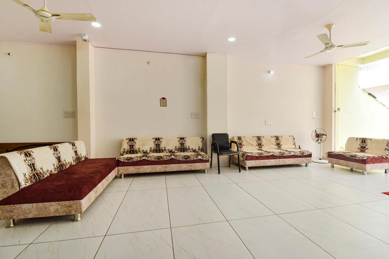 Public Area 2, FabHotel Somnath - Ujjain Railway Station, Ujjain
