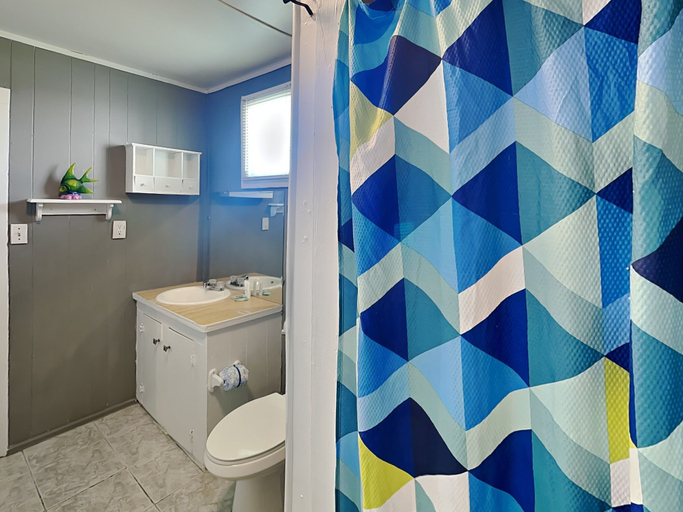 Bathroom 3, Surfside Escape by Ryson Vacation Rentals, Brazoria
