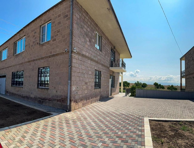 Exterior & Views 2, Airport to Echmiadzin Guest House