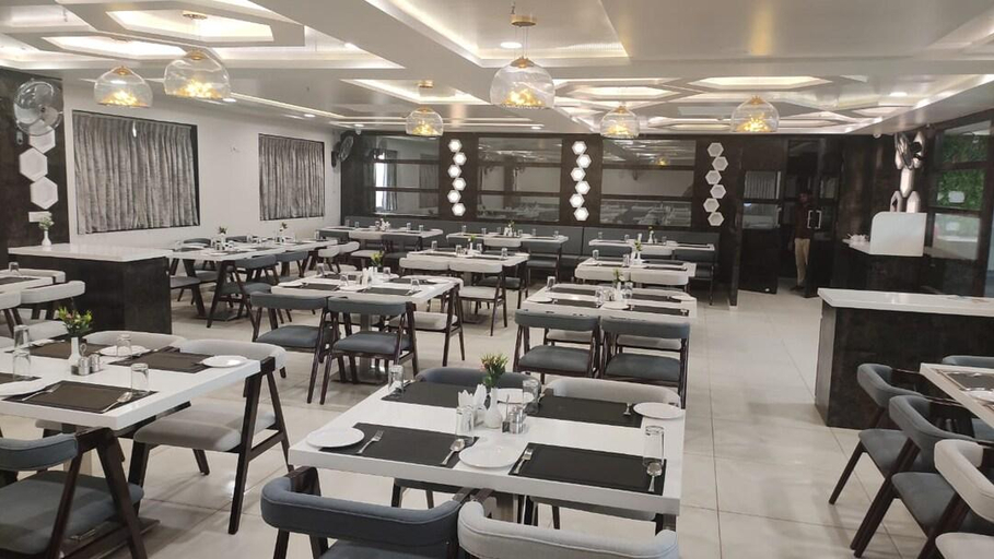 Food & Drinks 4, Hotel The Grand Kaushalya, Hoshangabad