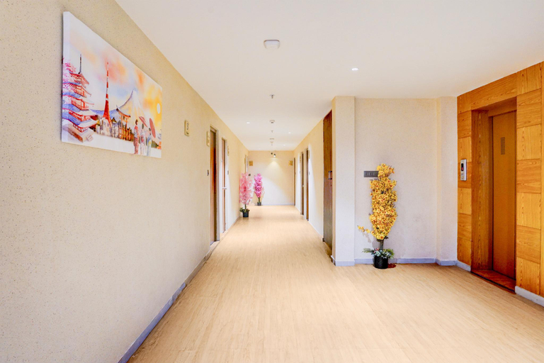 Others 4, Palette- Siddharth Inn, Gandhinagar