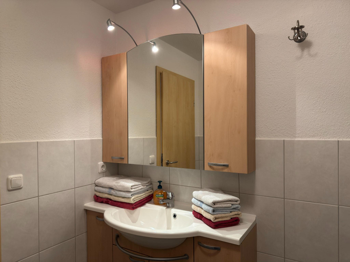 Bathroom 3, Wohnung in Wiek nahe Strand Juliusruh, Vorpommern-Rügen