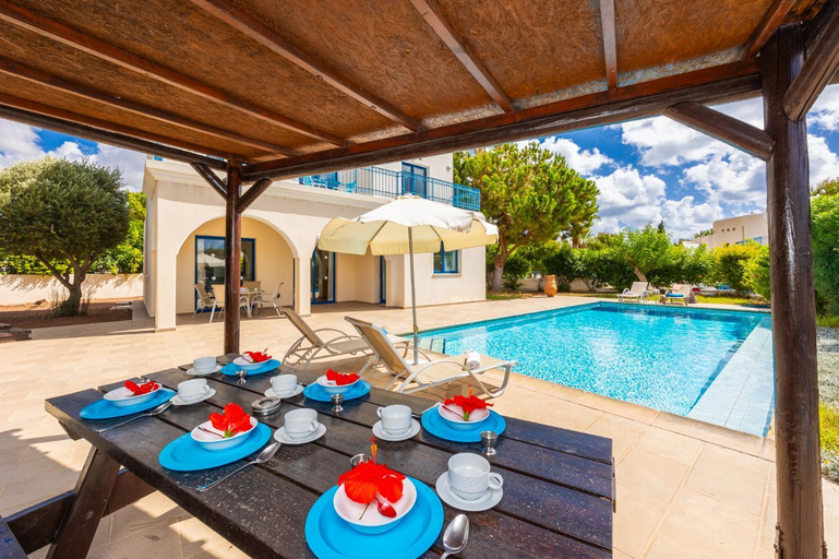 Facilities 2, Villa Ermis