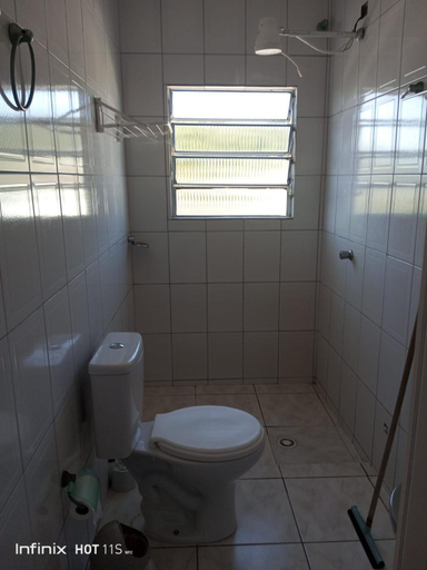 Bathroom, Pousada Mar e Sol Indaia, Bertioga