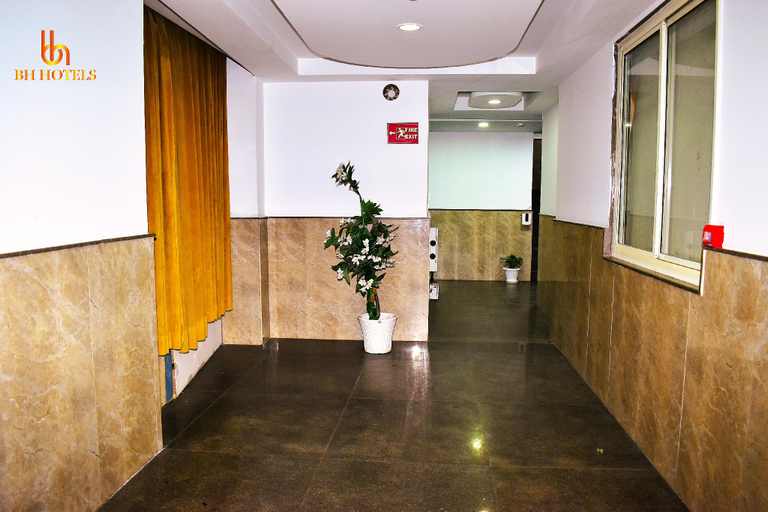 Public Area 2, BH Hotels Aero Suites- Airport Road, Delhi