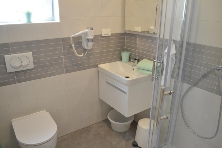 Bathroom 4, Apartments Melita, Lopar/Supetarska Draga