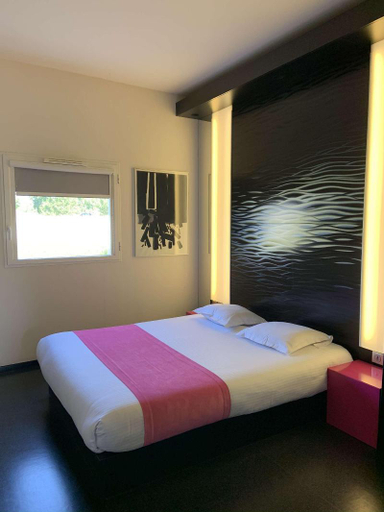 Bedroom 2, Hotel Gardenia Bordeaux Est, Gironde