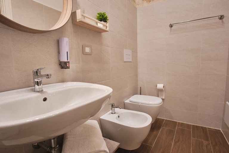 Bathroom 3, La Home 1909, Barletta-Andria-Trani