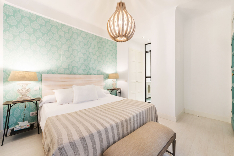 Room 3, 2 Bd Apartment Exclusive Location in Golden Mile. Velazquez II, Madrid
