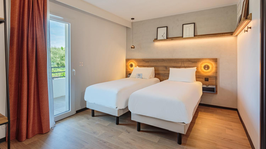 Bedroom 4, KYRIAD DAX - Saint Paul les Dax, Landes