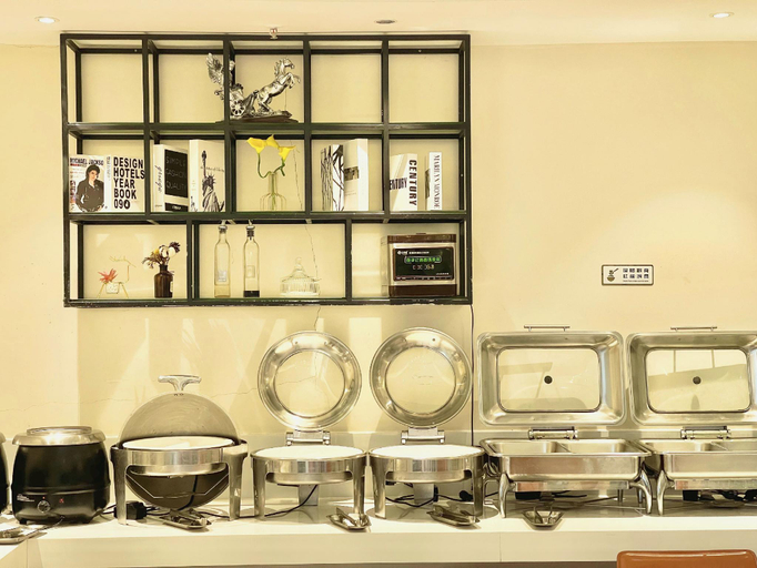 Food & Drinks 3, City Comfort Inn Ganghui Shopping Center, Huizhou