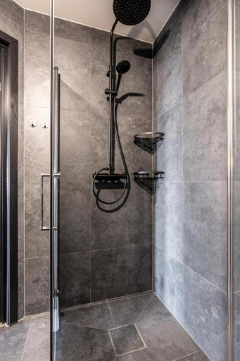 Shower 5, Idre Sky Mountain Lodge- Ski in Ski out, Älvdalen