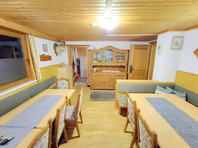Others 5, Apartment in Hippach near Ski Slopes, Schwaz