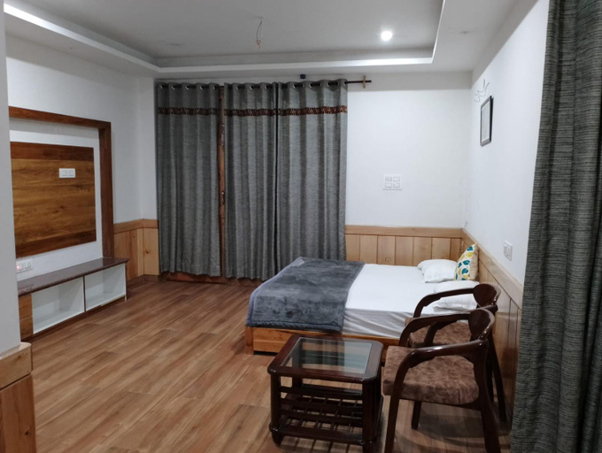 Bedroom 2, Mathan View Homestay, Kullu