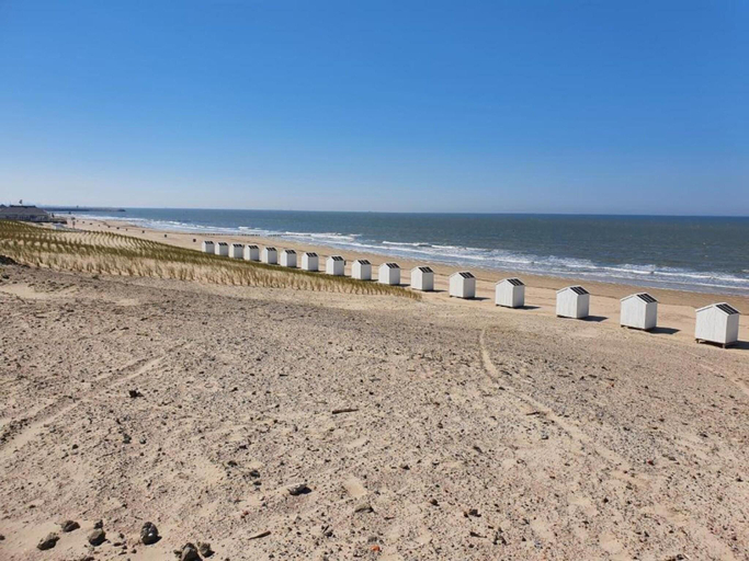 Others 5, Villa in Cadzand-Bad near North Sea Beach, Sluis