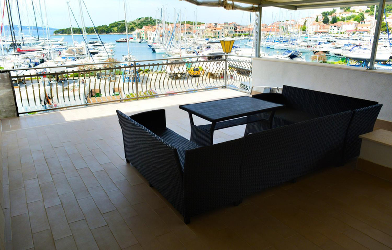 Food & Drinks, Sunny Day apartments, Vodice