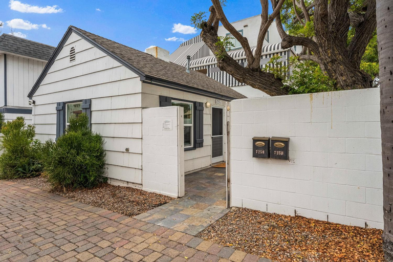 Others 5, La Jolla Beach Retreat, San Diego