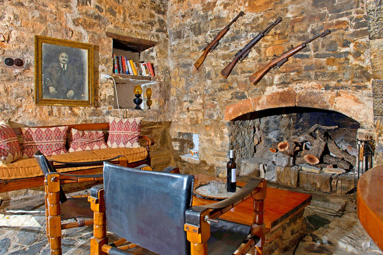 Food & Drinks 4, The Traditional Homes of Crete, Crete